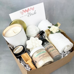 Bride Gift Box, Bridal Shower Gift Basket, Bridal Gift Set, Wedding Gifts, Personalized Bridal Shower Spa Gift, Engagement Gift For Her