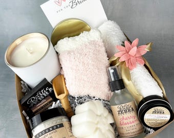 Bride To Be Gift Box, Engagement Gift Basket, Bridal Shower Gifts For Bride, Wedding Gifts, Self Care Package, Future Mrs Basket, Spa Gift