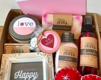 Romantic Gifts For Her, Valentines Gift For Her, Large Gift Box For Girlfriend, Spa And Relaxation Gift, Couples Gift, Valentines Basket