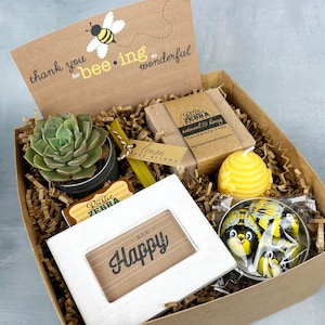Thank You Beeing Gift Box For Women, Best Mom Gift, Bee Themed Gift Box, Gifts For Her, Coworker Gifts, Mothers Day Gift, Spa Box For Her,