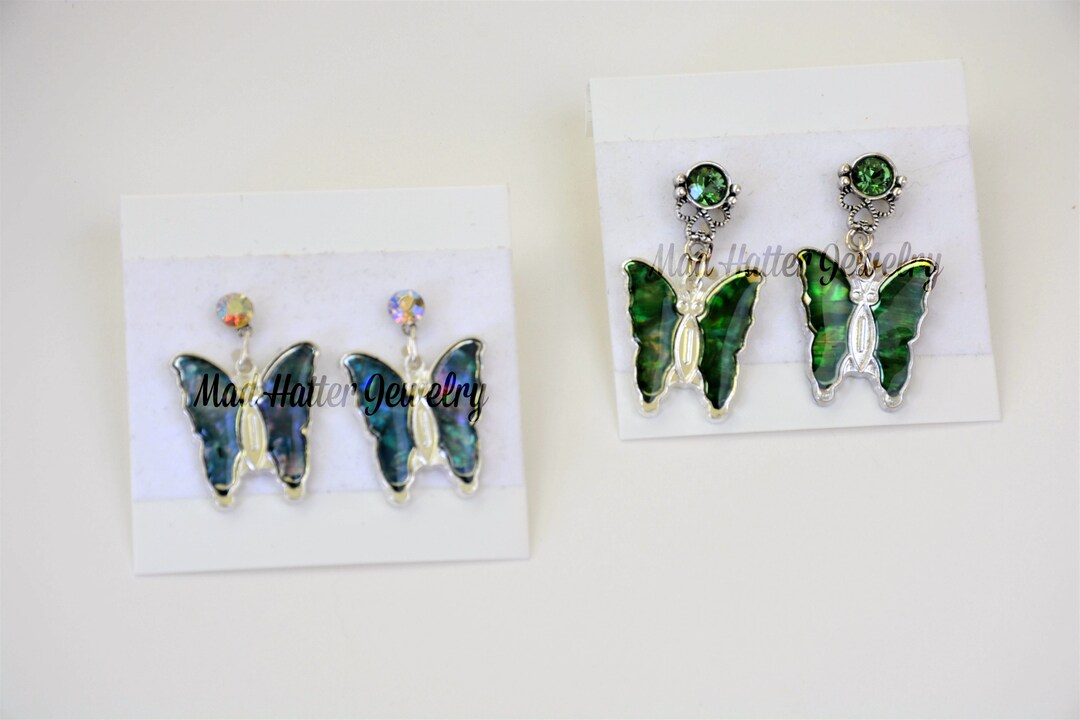 Papillon à coquille dormeau bleu, boucles doreilles en coquille bleue