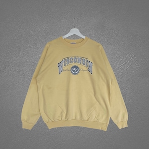 Vintage Wisconsin United States Original Crewneck All Over Print Spellout Sweatshirt Jumper Pullover