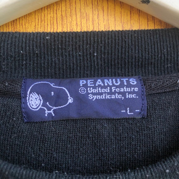 Vintage Peanuts Sweatshirt Snoopy Cartoon Characters Crewneck