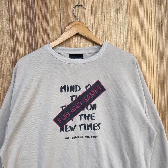 Defective Struct Sweatshirt Zipper Design Spellou… - image 6