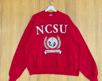 Vintage The University North Carolina State Sweatshirt Jumper Pullover