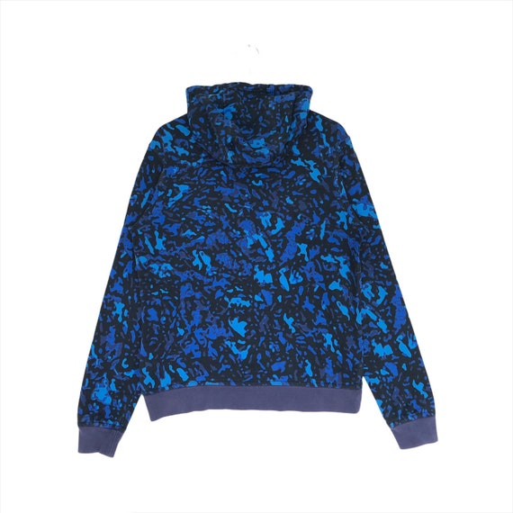 Nike blue camo clearance sweatshirt