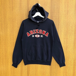 Moletom vintage Arizona com capuz bordado e estampa de feitiços