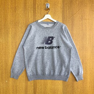 Vintage New Balance Sweatshirt Embroidered Big Logo  Spellout Crewneck Jumper Pullover Sweater