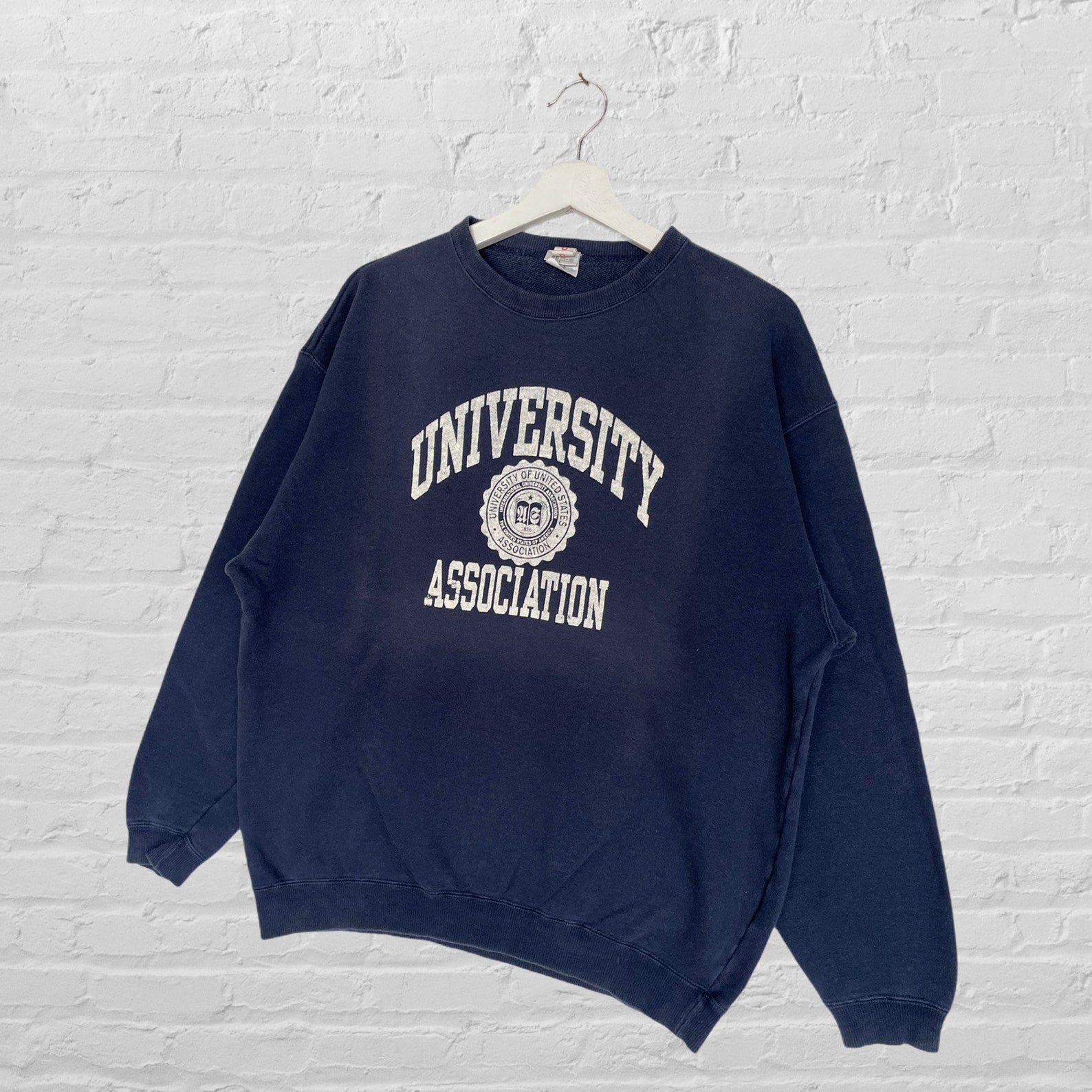 Vintage University of United States Crewneck All Over Print Spellout ...