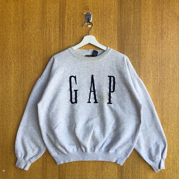 Vintage GAP Streetwear Sweatshirt Embroidered Spellout Sweater