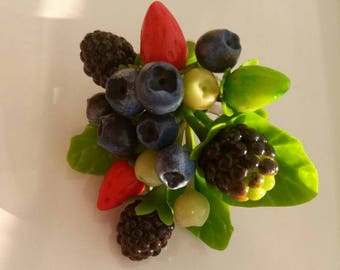 Brooch with berries blackberries!