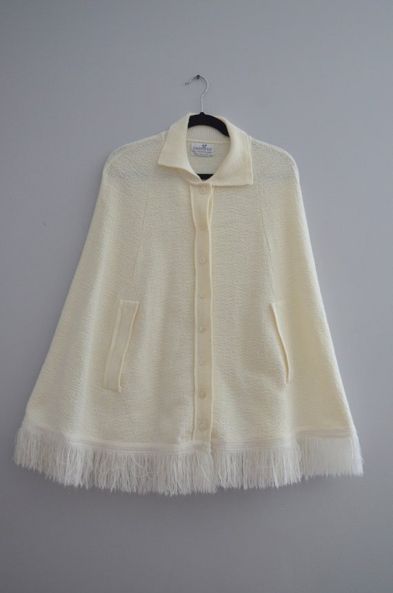 Vintage Women's Off White Button Front Poncho wit… - image 2