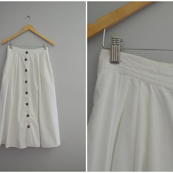 Vintage Women's White Button Front Midi Skirt / 90s Chaus Cotton A-line Summer Skirt with Pockets / Partial Elastic Waist Skirt Size XS-S