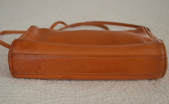Vintage Coach Slim Zip Brown Leather Crossbody Bag / 80s 90s Vintage Coach Slim Zip Brown Leather Crossbody Bag / 80s 90s