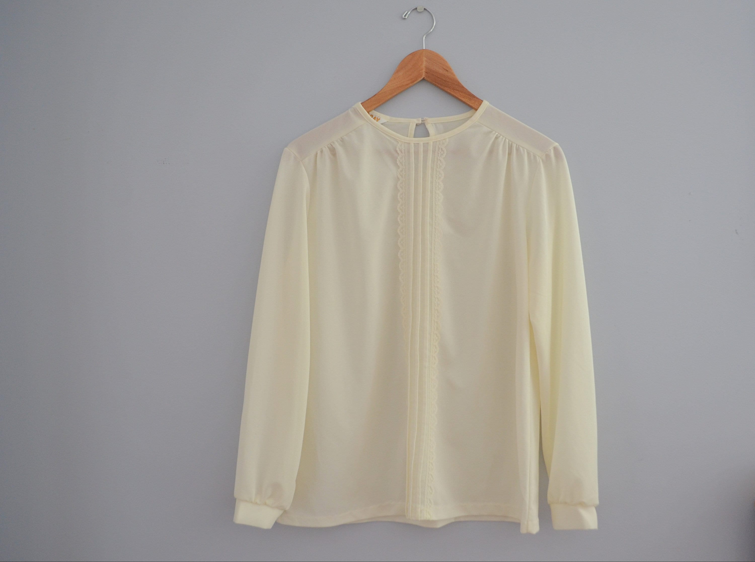 Vintage Women's Cream Long Sleeve Blouse with Lace Size Etsy