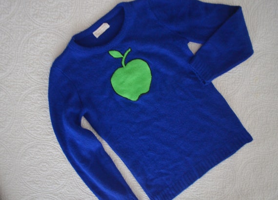 Vintage Women's Royal Blue Apple Sweater / 60s Bl… - image 7