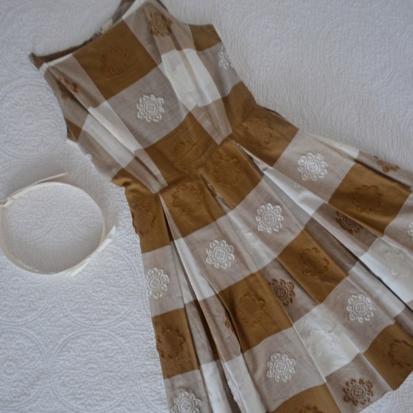 Vintage Women's Brown & White Belted Sundress / 50s Made in USA Brown and White Check Picnic Dress / Summer Dress with Belt Size XS *As-Is