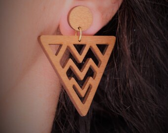 Wooden earrings, birch earrings, dangling wooden earrings, lazer cut wooden earrings, triangle earrings, maximal wooden earrings