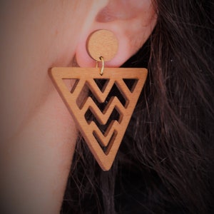 Wooden earrings, birch earrings, dangling wooden earrings, lazer cut wooden earrings, triangle earrings, maximal wooden earrings
