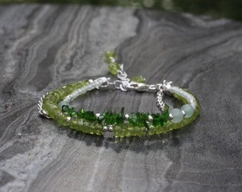Peridot bracelet, Beaded bracelet, Ultra dainty bracelet, triple bracelet, dainty peridot bracelet, Bracelet set, prehnite bracelet