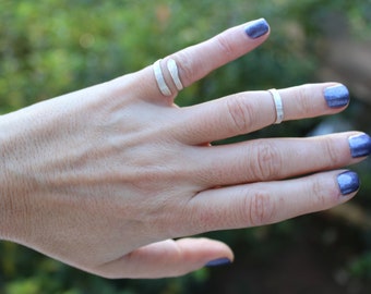 Sterling silver minimal rings set, Hammered texture band rings, snake ring, dainty silver band, little finger band, knuckle greek rings