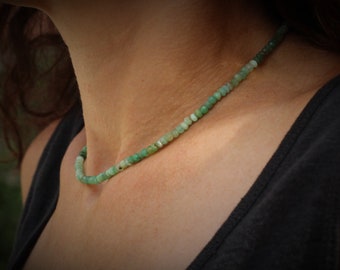 chrysoprase necklace, beaded necklace, dainty beaded necklace, silver beaded necklace,  ombre chrysoprase choker, chrysoprase choker