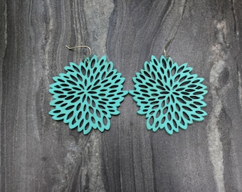 Wooden earrings, birch earrings, flower wooden earrings, lazer cut wooden earrings, wooden beaded earrings, maximal wooden earrings