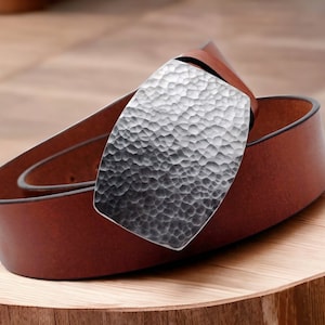 Gekieselte silberne Gürtelschnalle für 38mm (1,5 Zoll) Gürtel handgefertigt aus Edelstahl, Herren- oder Damenaccessoires, ein perfektes Geschenk für ihn und sie.