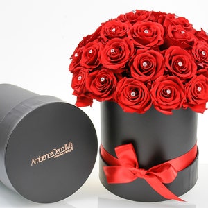 Red Preserved Roses in Hat Box: Everlasting Flower Arrangement