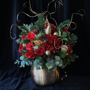 Moderno centro de mesa largo para la mesa de la cena de Acción de Gracias,  arreglo floral hecho a mano, gran arreglo de orquídeas Calla Lily Rose -   España