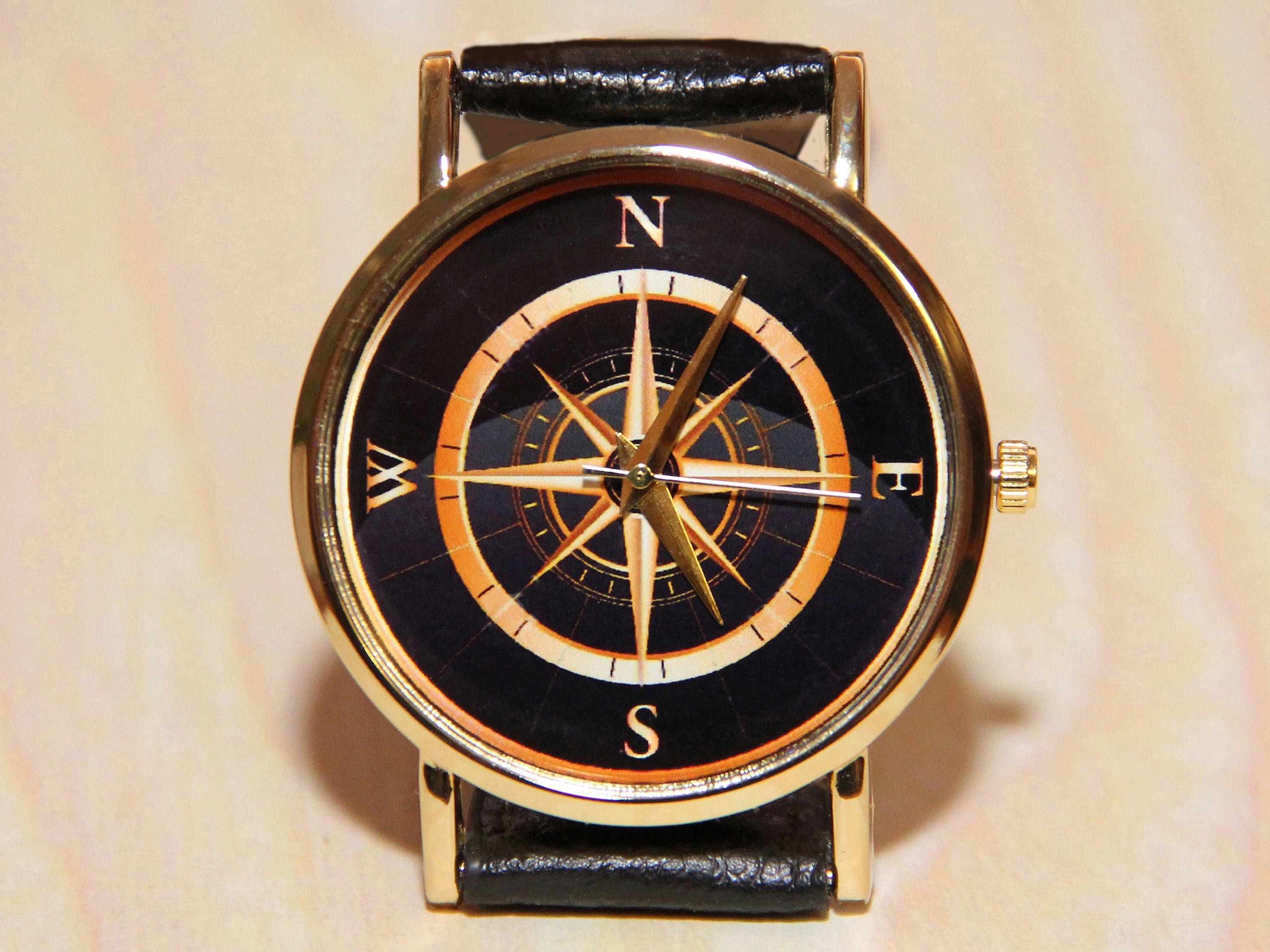 Watches Compass Women s Watch Men s Watches Travel Watch Wrist Watch with Compass Watch with A Picture of A Compass On The Dial