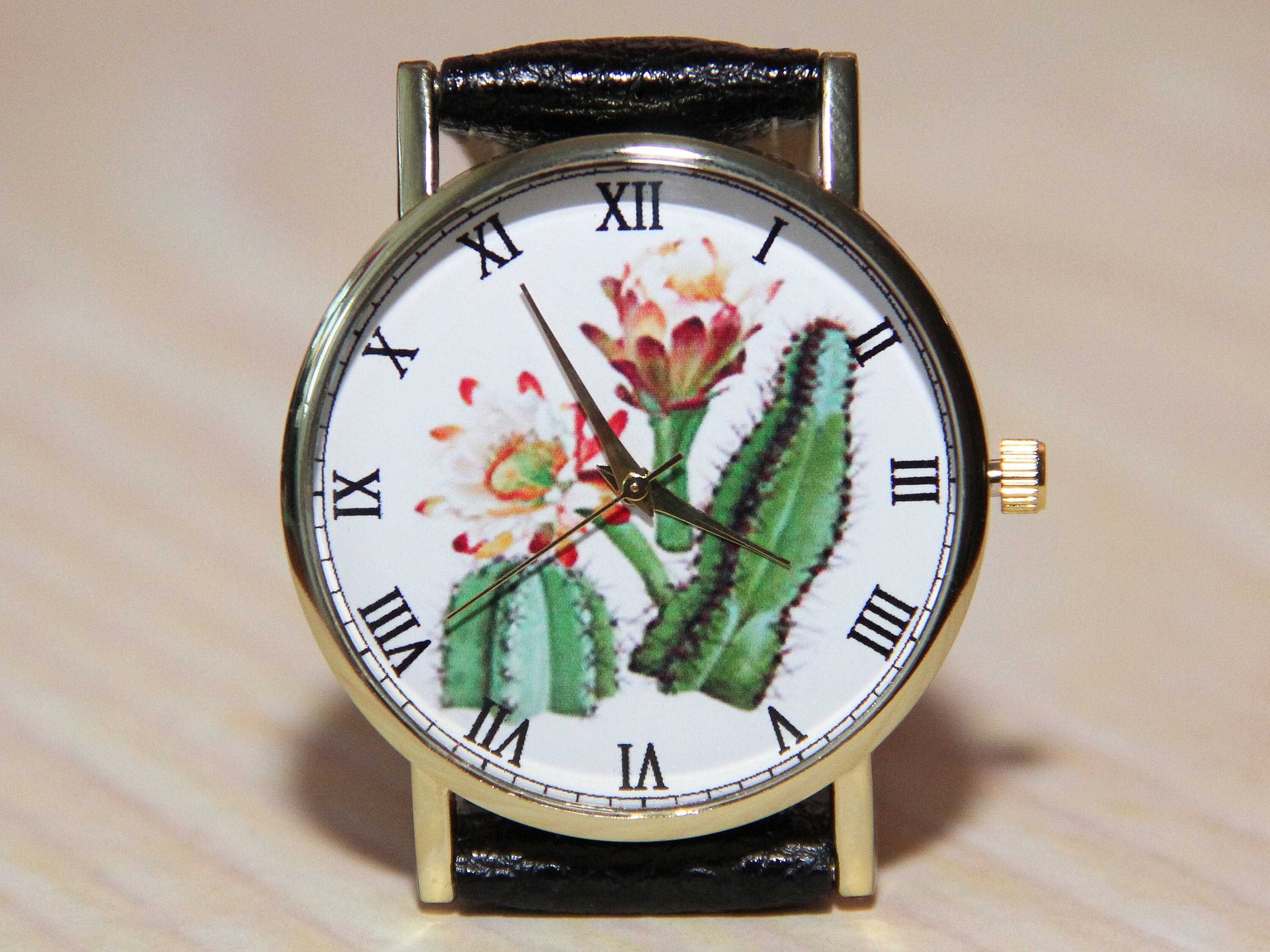 часы кактус