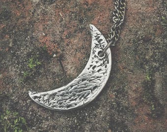 Ciondolo in argento CRESCENT Moon Waxing collana INTAGLIATA A MANO, ossidato, occulto, magico, lunare, gioielli lunari, fatto a mano, gotico