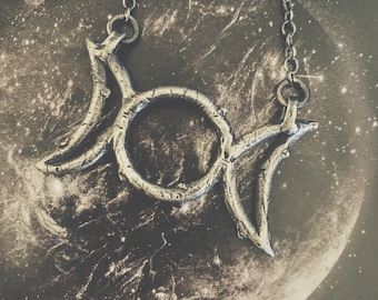 TRIPLE MOON GODDESS ciondolo, collana, Sterling Silver, Dark, Gothic, Witchy, Pagan, Occult, Moon Jewelry