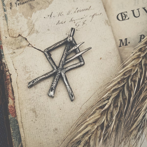 WOLF Bind Rune pendant HAND CARVED sterling silver, necklace oxidized silver Darkwood, Viking, Norse, nature, occult, norse, protection