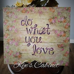 Handcrafted Wooden Pallet Sign: Shabby Cottage Roses Decoupage