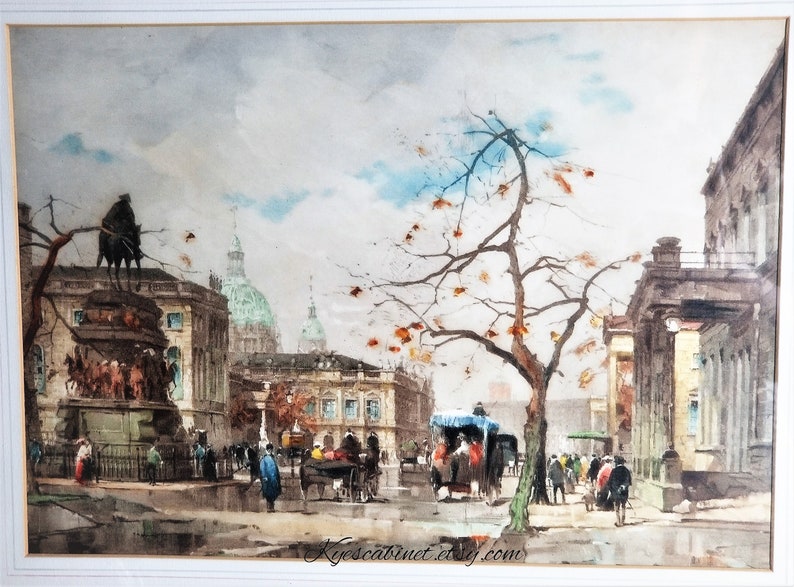 Op de afbeelding: Een aquarel schilderij dat een straatbeeld in een Europese stad voorstelt. Het schilderij toont een standbeeld van een man te paard, een groot gebouw met een koepel en een boom met kale takken. Er zijn mensen die lopen en in koetsen rijden op straat.