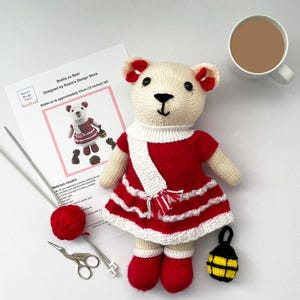 Bobbi Jo Bear Knitting Pattern PDF – 13″ Knit-Flat Teddy with Lantern, Dress & Scarf – Beginner Friendly Toy Pattern