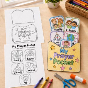 Op de afbeelding: Een My Prayer Pocket knutselset met bedrukte werkbladen met kleurplaten, uitgeknipte kaarten met afbeeldingen van familie, vrienden, kerk, wereld en mij, een geel zakje, een schaar en een lijmstift op een houten ondergrond.