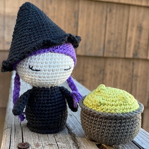 Amigurumi Witch and Cauldron