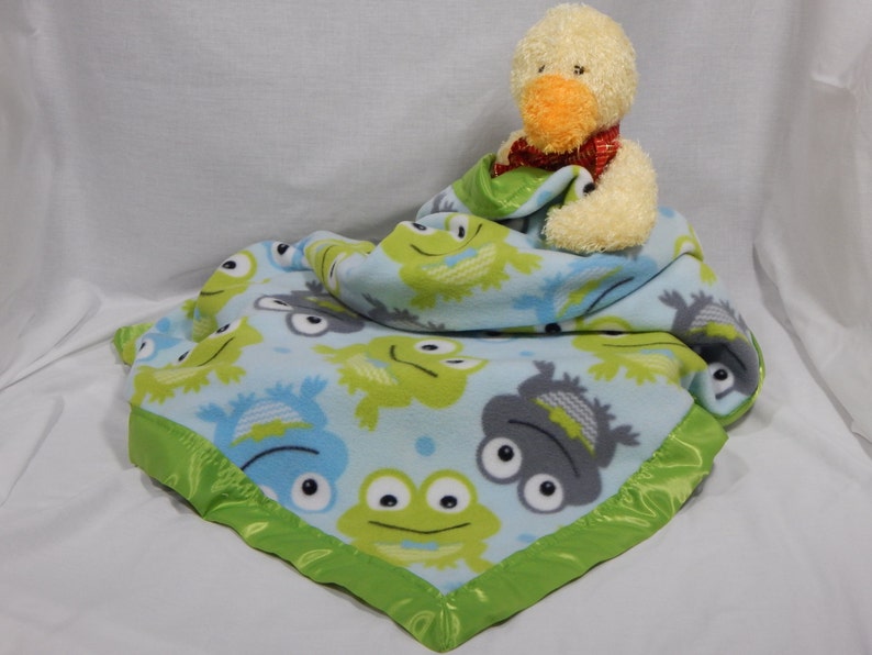 Green Frog Fleece Baby Blanket, Cute Baby Blanket, Satin Binding, Infant, Toddler Bed Linen, Children, Newborn, Baby Gift, Soft Bedding image 3