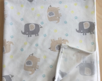 White Elephant Baby Swaddle Blanket, Elephant Baby Blanket, Infant Bed Linen, Newborn Baby Gift