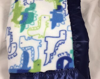 Dinosaur Blanket, Dino Fleece Blanket, Blue Dino Blanket, White Dino Blanket, fleece blanket, dinosaurs blanket