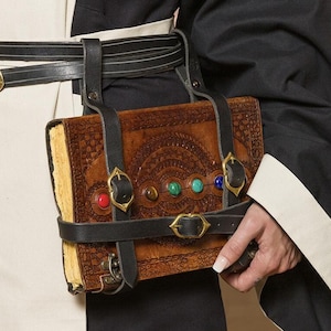 Dungeons & Dragons Wizard Leather Book Holder