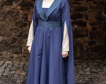 Burgschneider Medieval Fantasy Dress Agnes - Dark Blue / Woad Blue