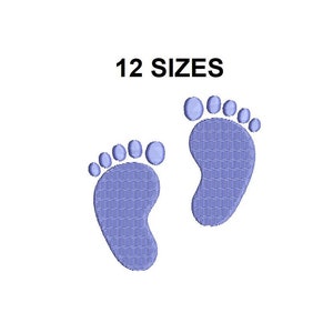 Puede incluir: Dos huellas de pies de bebé azules, una a la izquierda y otra a la derecha, con el texto "12 TAMAÑOS" encima.
