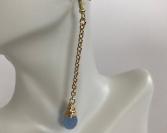Sea blue droplets. Blue dangling earrings, blue and gold chain earrings, light blue earrings, earrings for wedding, party earrings
