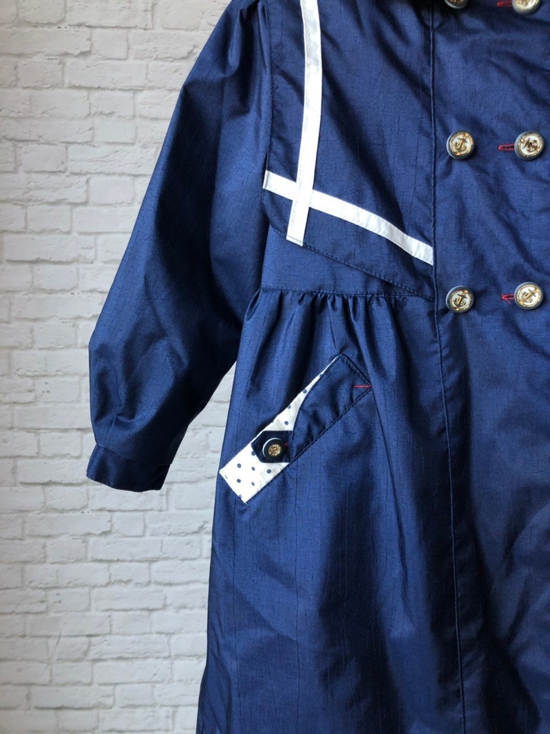 polka dot lined 80s 90s Vintage Girls Raincoat toddler coat Rothschild sz S 4 4T hooded midi navy blue white nautical anchor buttons