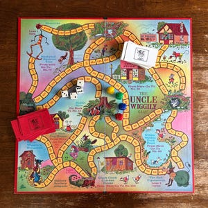 Vintage Uncle Wiggly board game, Parker brothers Bros, 1967 69s, ages 5 to 11, by Howard R Garis