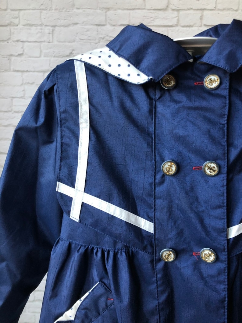 polka dot lined 80s 90s Vintage Girls Raincoat toddler coat Rothschild sz S 4 4T hooded midi navy blue white nautical anchor buttons